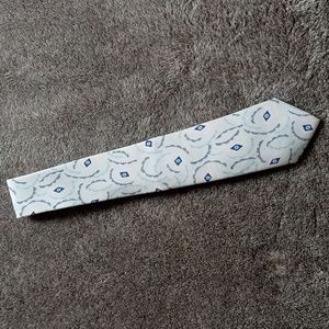 Pierre Balmain 100% silk tie